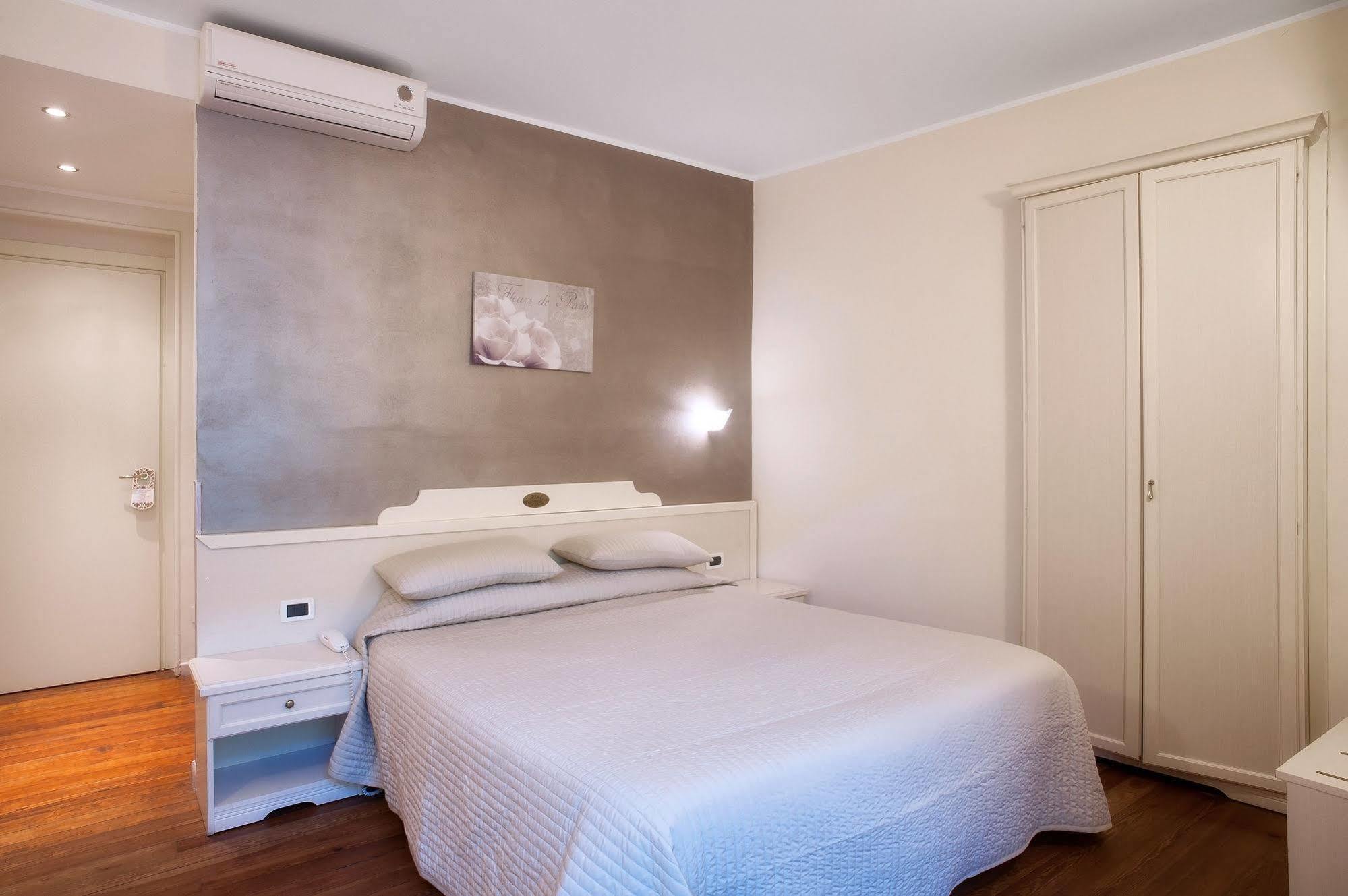 Hotel Cortese San Remo Buitenkant foto